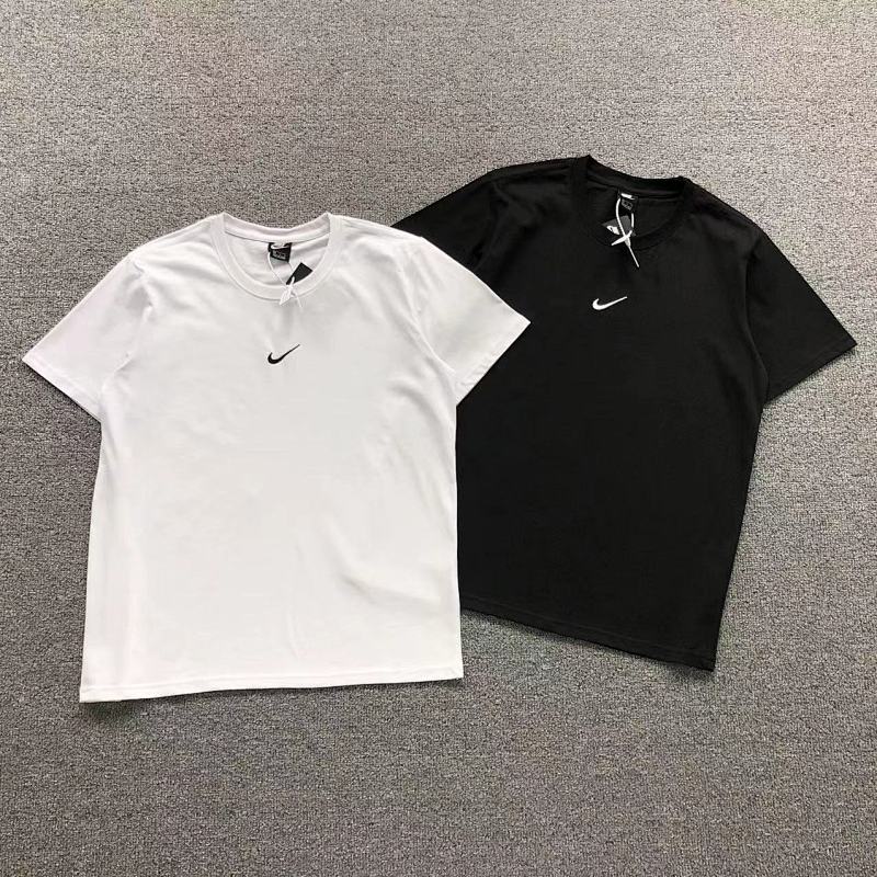 NIKE T-SHIRT 213110857（im 170cm 60kg i wear size M in the phot）