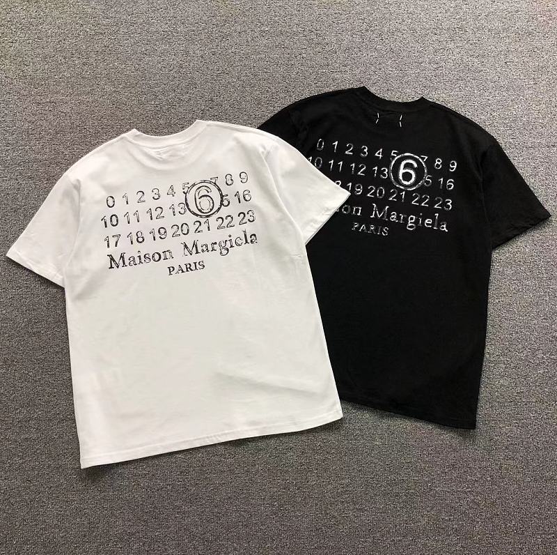 MAISON MARGIELA T-SHIRT 526060486（im 170cm 60kg i wear size 46 in the phot）