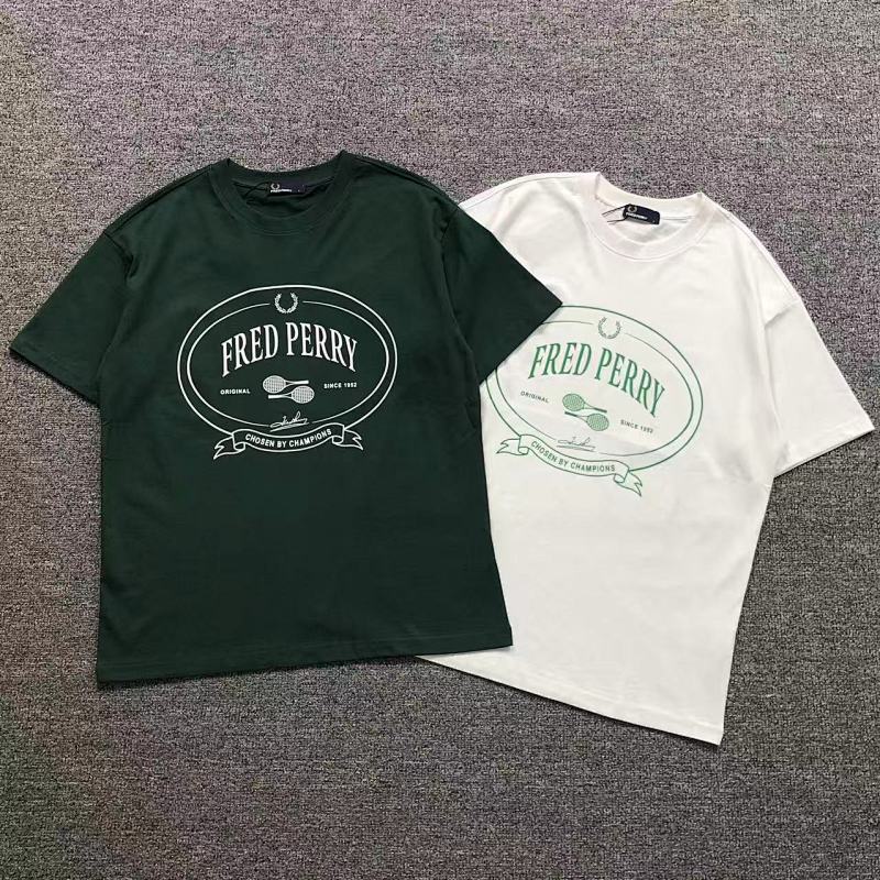 FRED PERRY T-SHIRT 11160330（im 170cm 60kg i wear size L in the phot)
