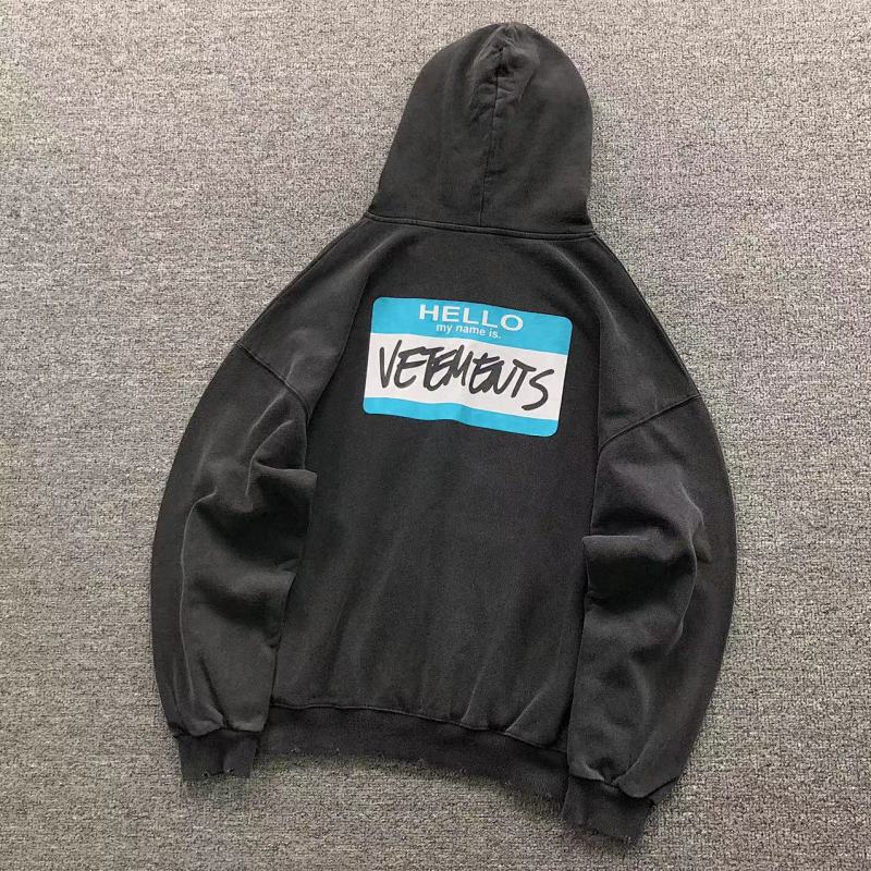 VETEMENTS HOODIE 412134517（im 170cm 57kg i wear size S in the phot）