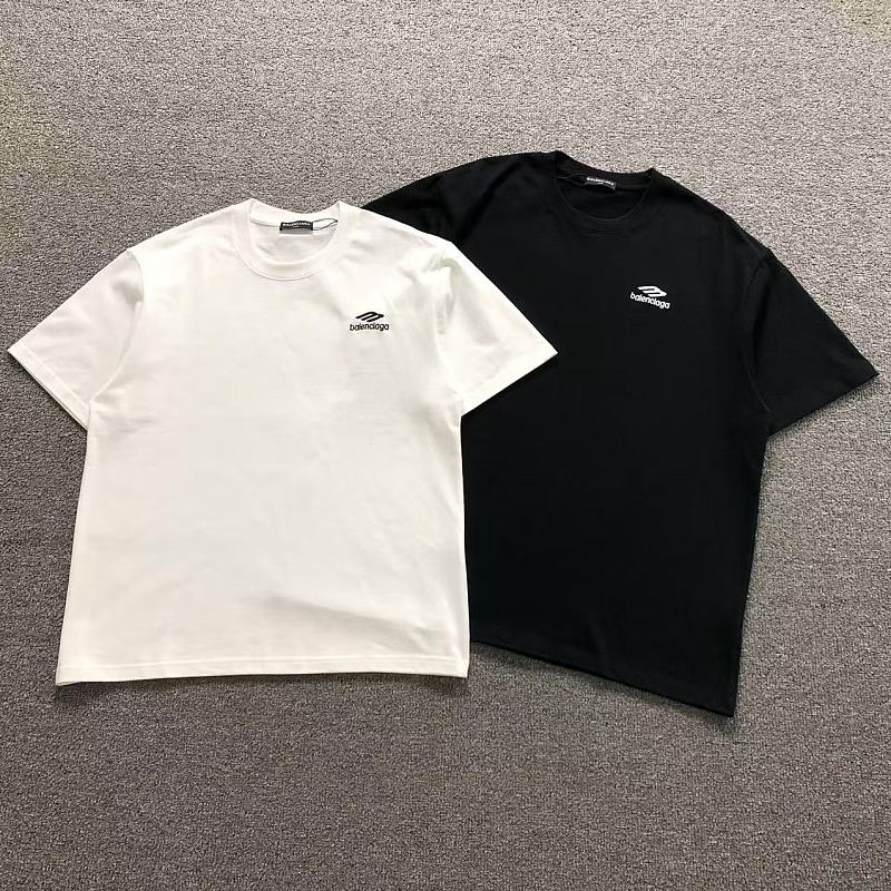 BALENCIAGA T-SHIRT 2205080601（im 170cm 60kg i wear size 2XL in the phot）