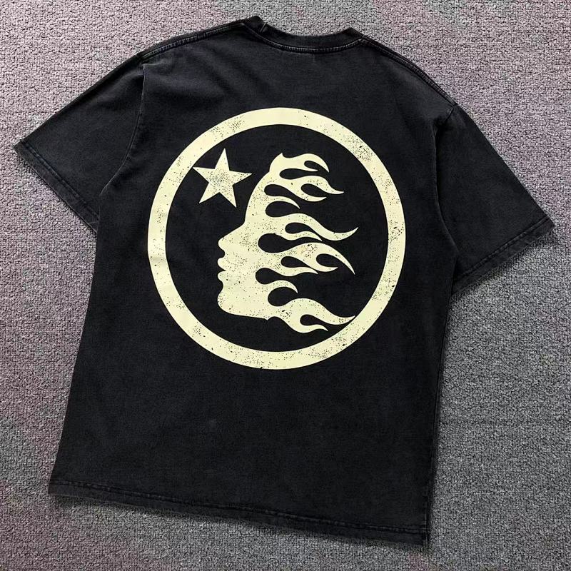 HELLSTAR T-SHIRT 22040643125（im 170cm 60kg i wear size M in the phot）