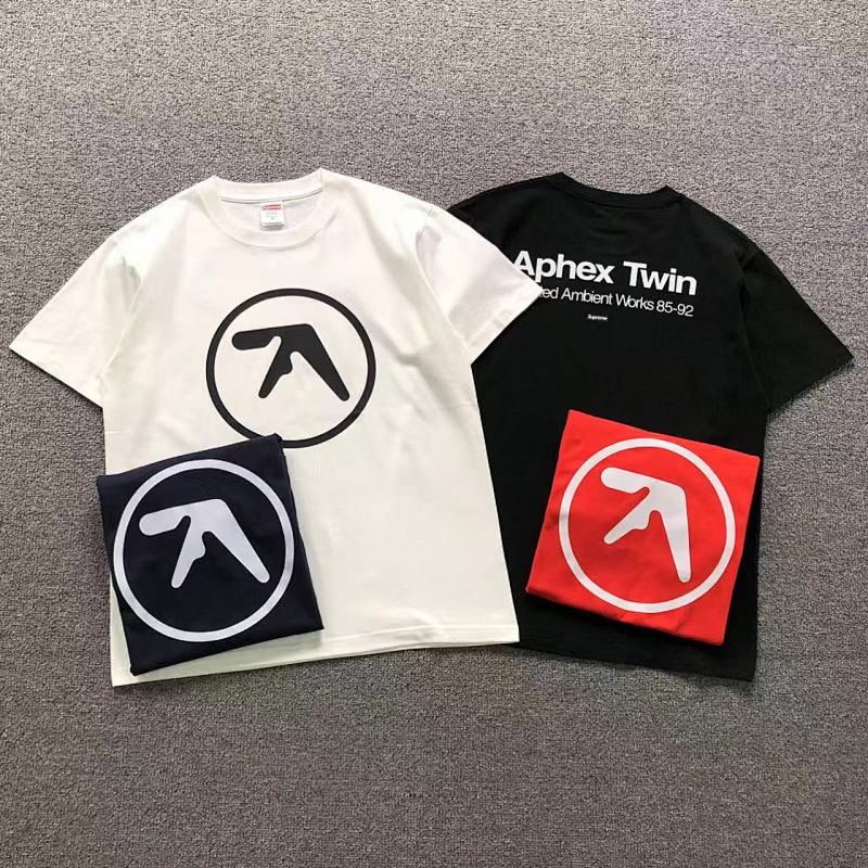 SUPREME T-SHIRT 123130602（im 170cm 60kg i wear size M in the phot）