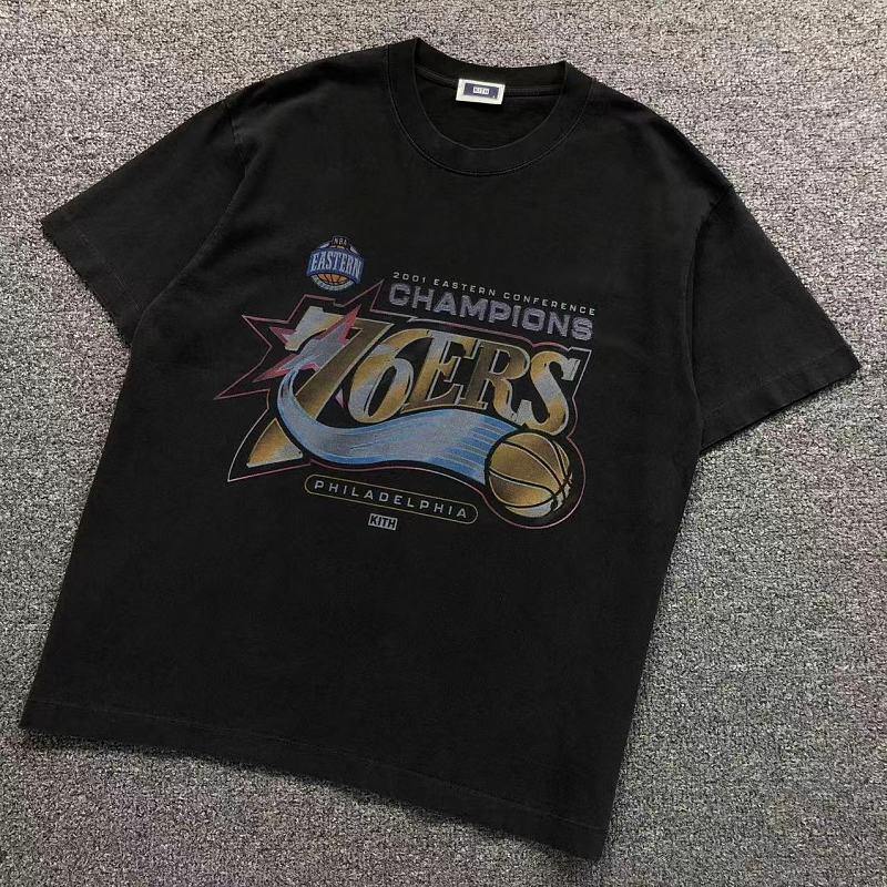 KITH T-SHIRT 22043020001（im 170cm 60kg i wear size S in the phot）