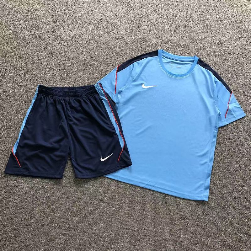 FOOTBALL T-SHIRT SHORTS 129437002（im 170cm 60kg i wear size M in the phot）