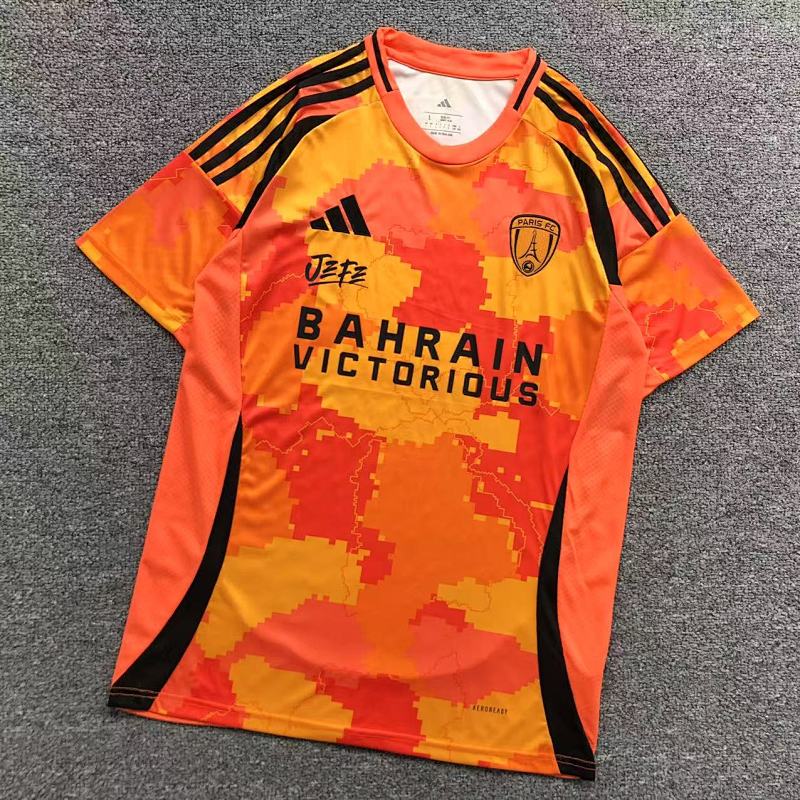FOOTBALL T-SHIRT 31060121002（im 170cm 60kg i wear size L in the phot）