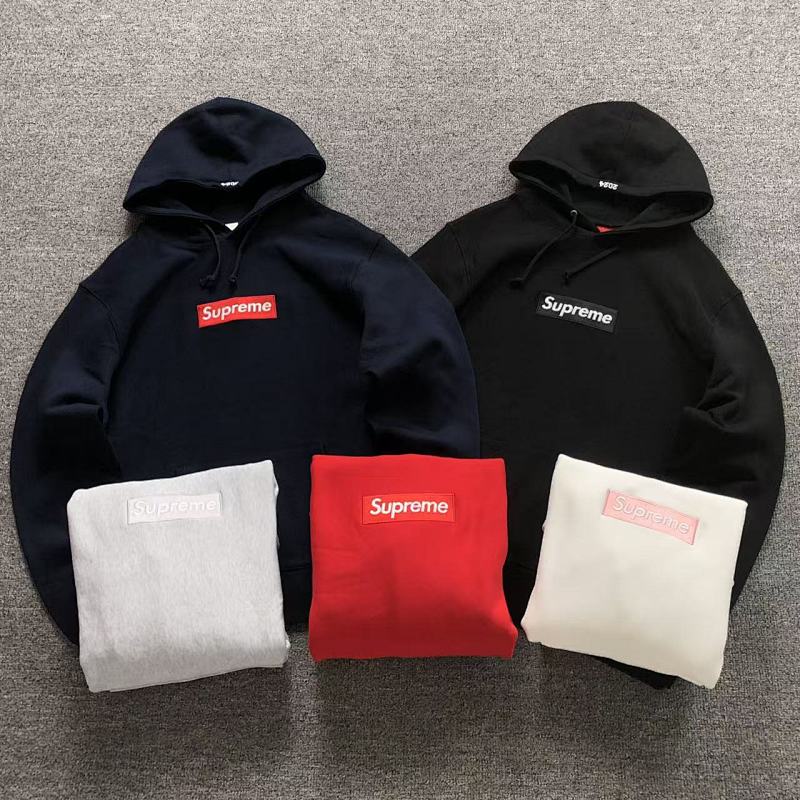 SUPREME HOODIE 4201260302（im 170cm 60kg i wear size L in the phot）