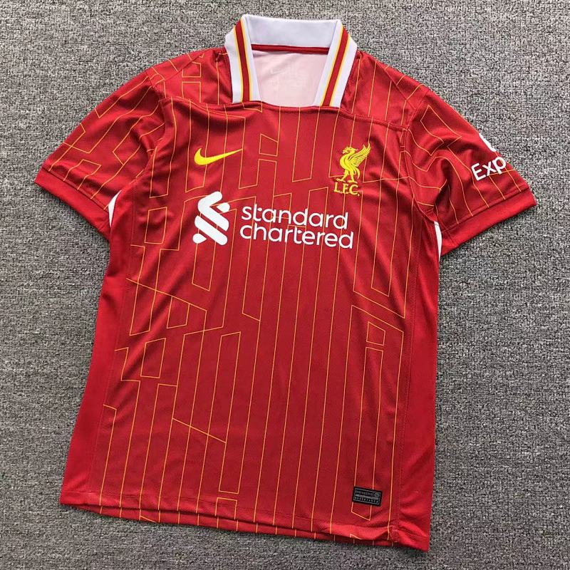 FOOTBALL T-SHIRT 1122519002（im 170cm 57kg i wear size M in the phot）