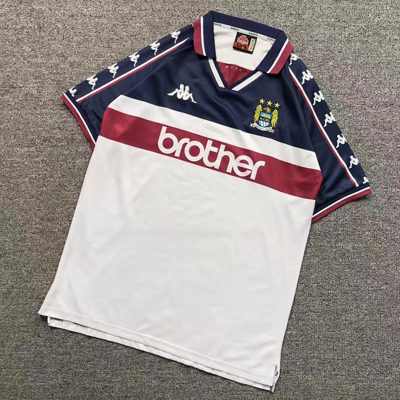 FOOTBALL T-SHIRT 1211620002（im 170cm 60kg i wear size L in the phot）