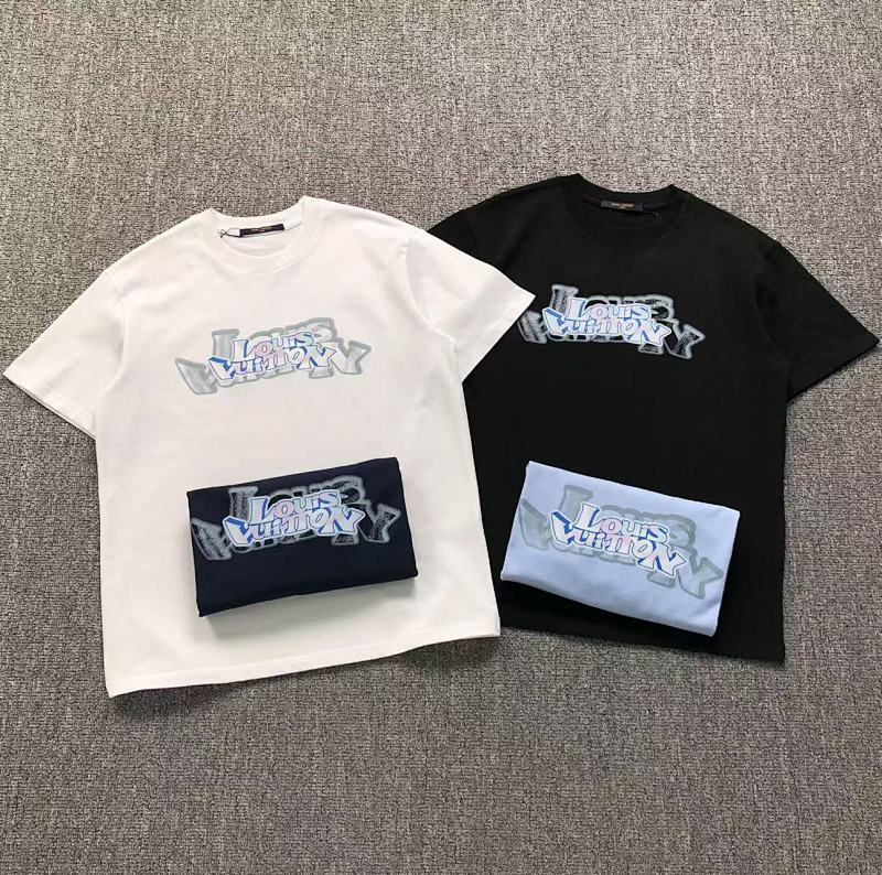 LV T-SHIRT 1101170421（im 170cm 57kg i wear size M in the phot）