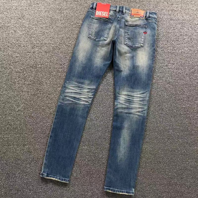 DIESEL TROUSERS 3207080417（im 170cm 60kg i wear size 32 in the phot）