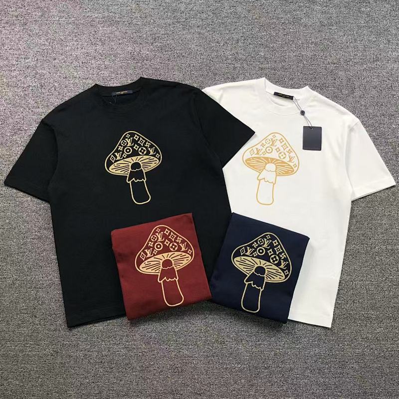 LV T-SHIRT 5212901147（im 170cm 60kg i wear size M in the phot）