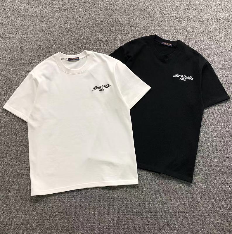 LV T-SHIRT 2205080901（im 170cm 60kg i wear size M in the phot）