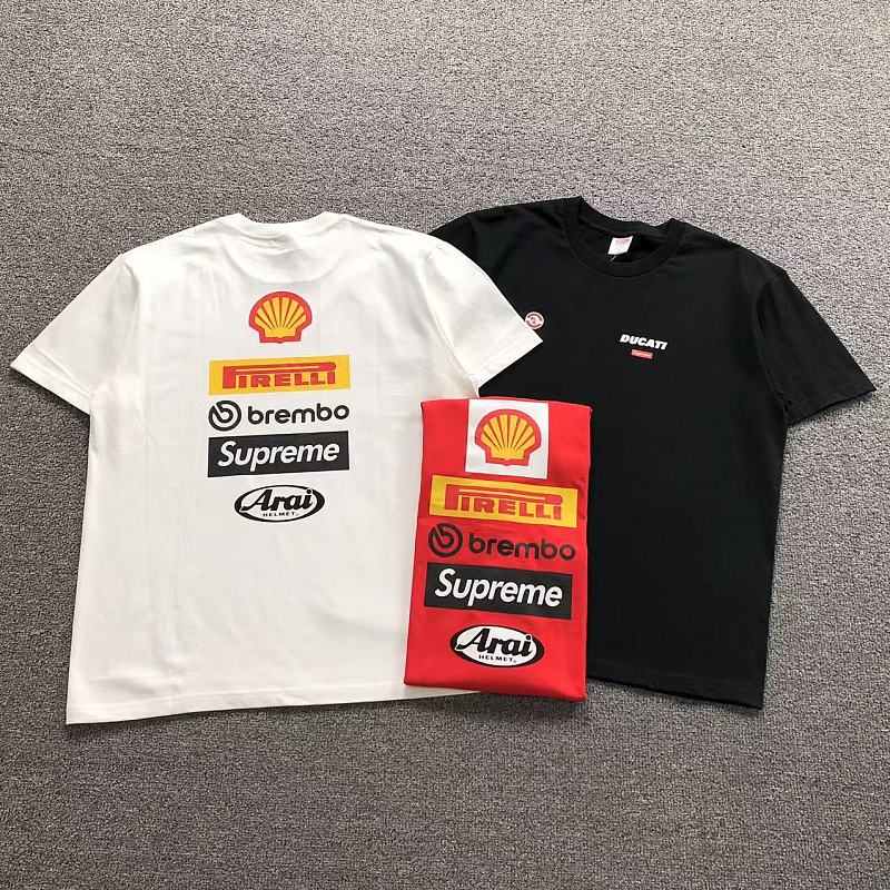 SUPREME T-SHIRT 32080404182 （im 170cm 60kg i wear size M in the phot）
