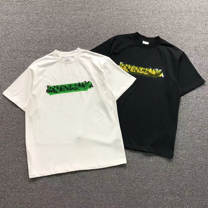 BALENCIAGA T-SHIRT 42051511156（im 170cm 60kg i wear size 1 in the phot）