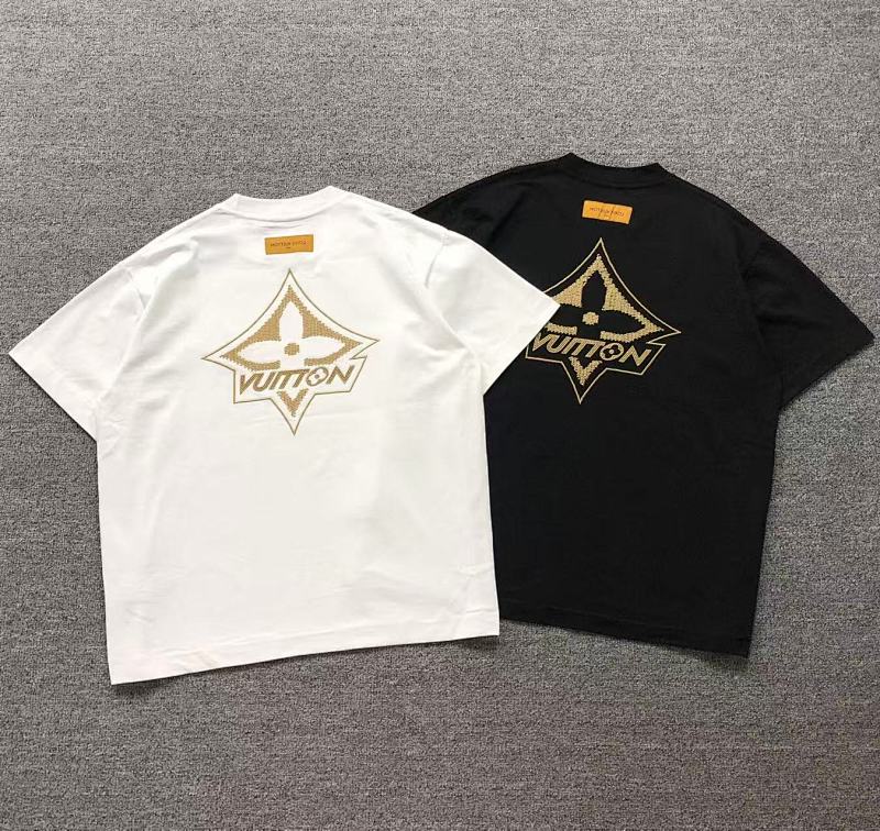 LV T-SHIRT 4123101133 （im 170cm 60kg i wear size 2XL in the phot）