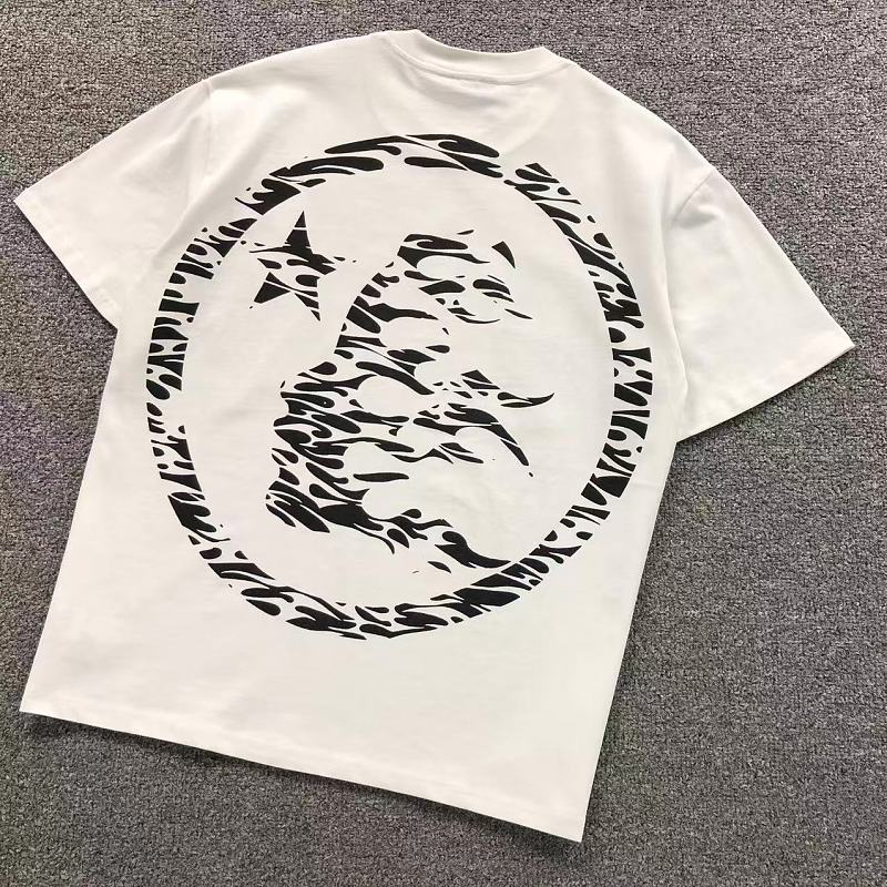 HELLSTAR T-SHIRT 3204251717（im 170cm 60kg i wear size S in the phot）