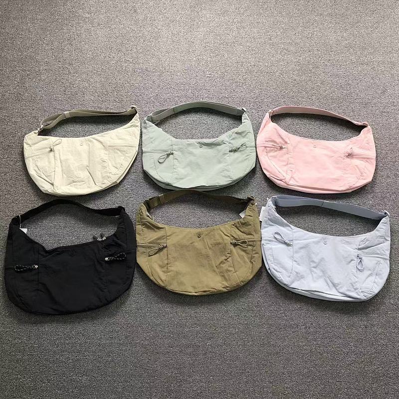 LULULEMON BAG 4207031277(长47CM*宽16CM*高27CM)