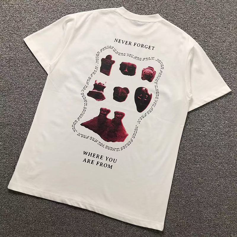PATTA T-SHIRT 1252001175（im 170cm 60kg i wear size M in the phot）