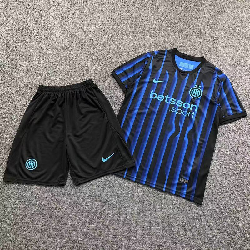 FOOTBALL T-SHIRT SHORTS 11062701002（im 170cm 60kg i wear size L in the phot）