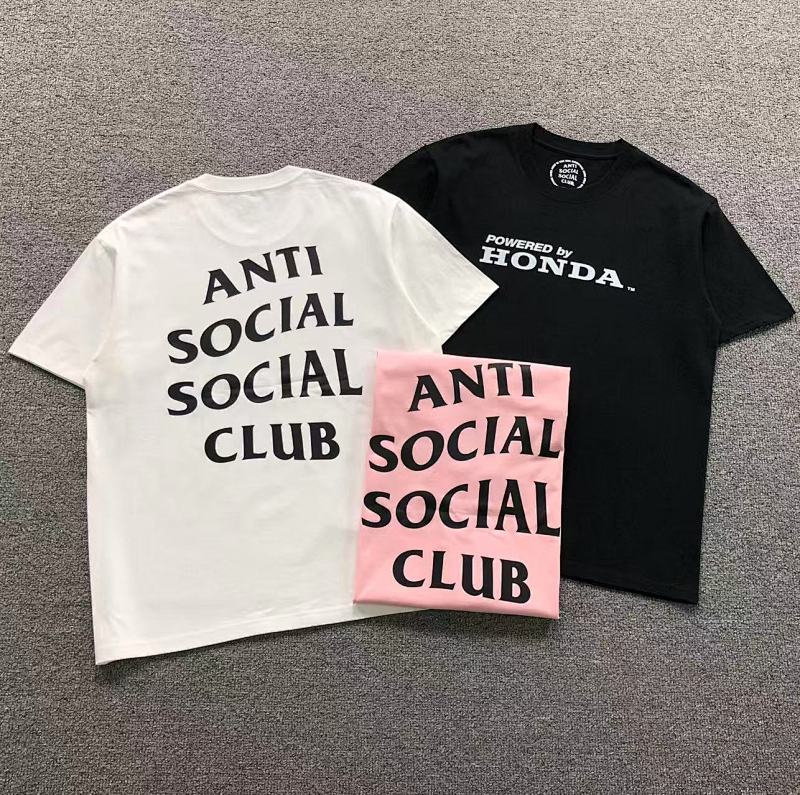 ANTI SOCIAL SOCIAL CLUB T-SHIRT 1109052002（im 170cm 60kg i wear size L in the phot）