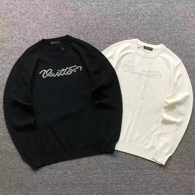 LV SWEATER 4208191401（im 170cm 60kg i wear size L in the phot）