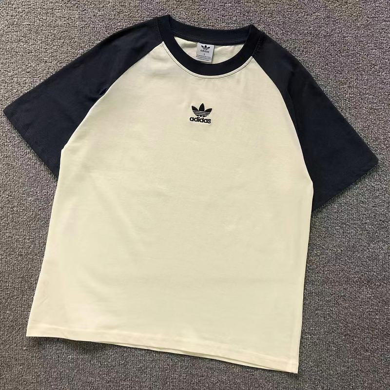 ADIDAS T-SHIRT 125140235（im 170cm 60kg i wear size S in the phot）