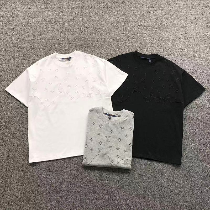 LV T-SHIRT 2112301501（im 170cm 60kg i wear size S in the phot）
