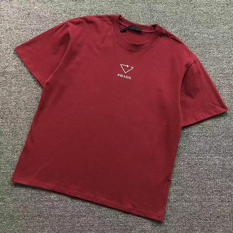 PRADA T-SHIRT 5207270270（im 170cm 60kg i wear size S in the phot）