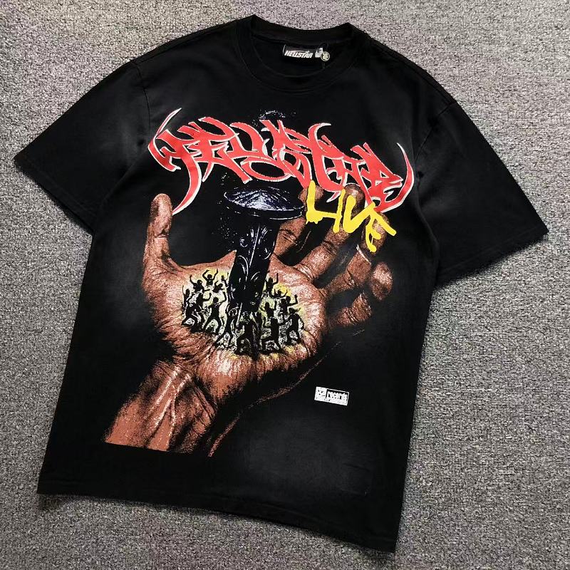 HELLSTAR T-SHIRT 3205193417（im 170cm 60kg i wear size S in the phot）