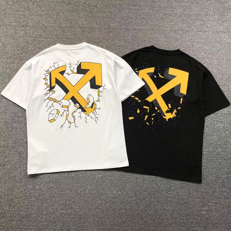 OFF-WHITE T-SHIRT 521233719（im 170cm 60kg i wear size M in the phot）