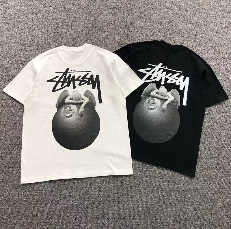 STUSSY T-SHIRT 571211123（im 170cm 60kg i wear size S in the phot）