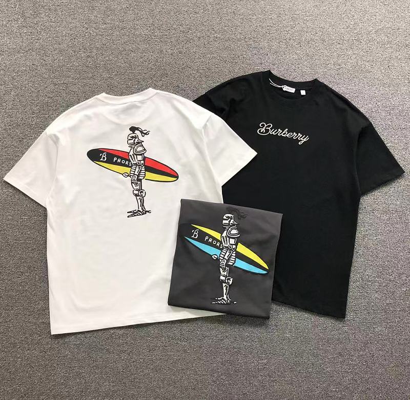 BURBERRY T-SHIRT 2204291001（im 170cm 60kg i wear size M in the phot）