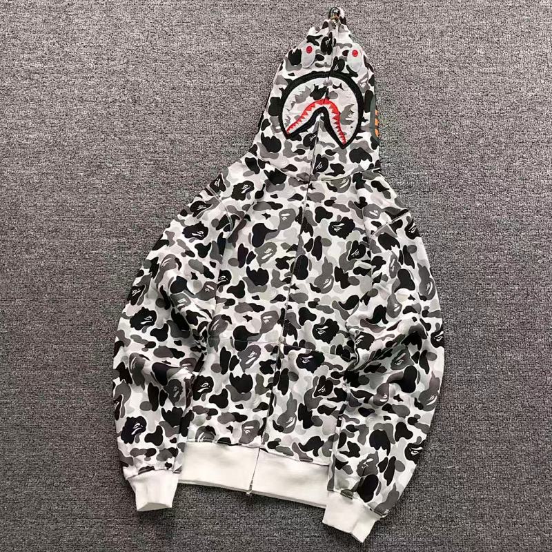 BAPE HOODIE 3110292517（im 170cm 60kg i wear size M in the phot）