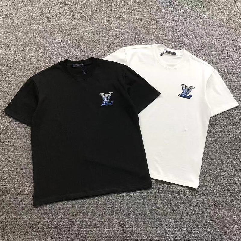 LV T-SHIRT 125210332（im 170cm 60kg i wear size M in the phot）