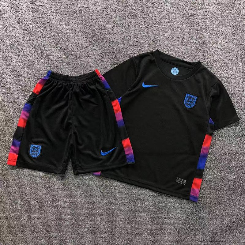 FOOTBALL T-SHIRT SHORTS CHILD 11061302002