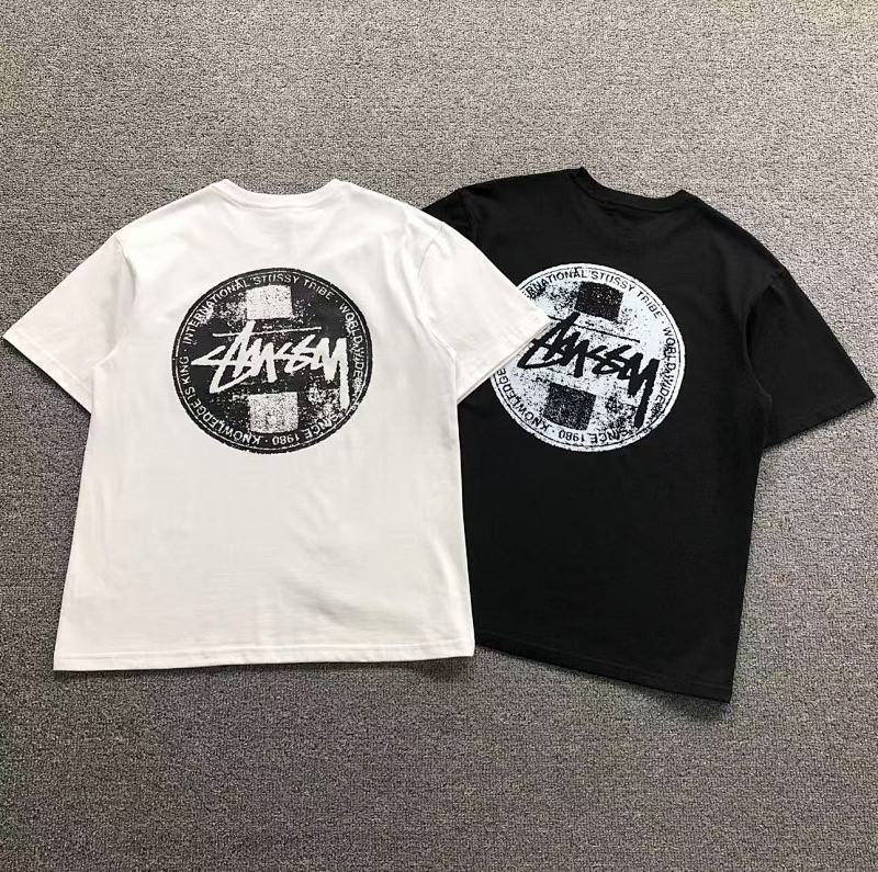 STUSSY T-SHIRT 503123082（im 170cm 60kg i wear size M in the phot）