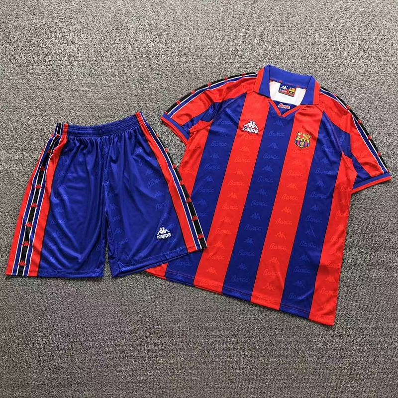 FOOTBALL T-SHIRT SHORTS 31060119002 （im 170cm 60kg i wear size L in the phot）