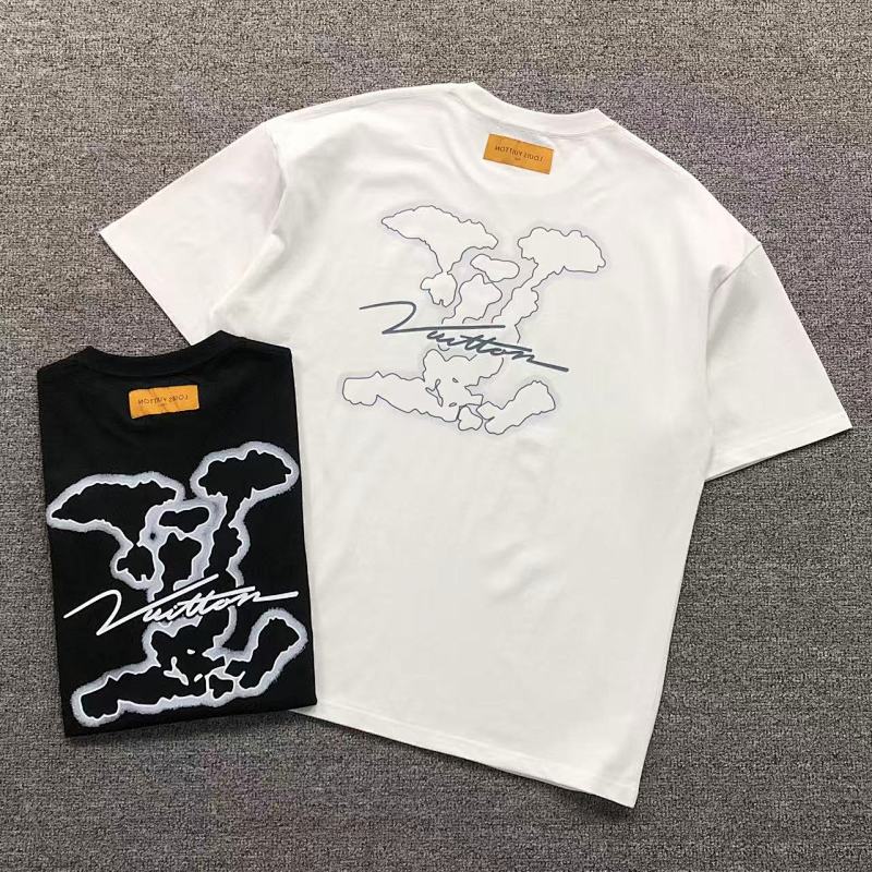 LV T-SHIRT 22040350001（im 170cm 60kg i wear size XS in the phot）