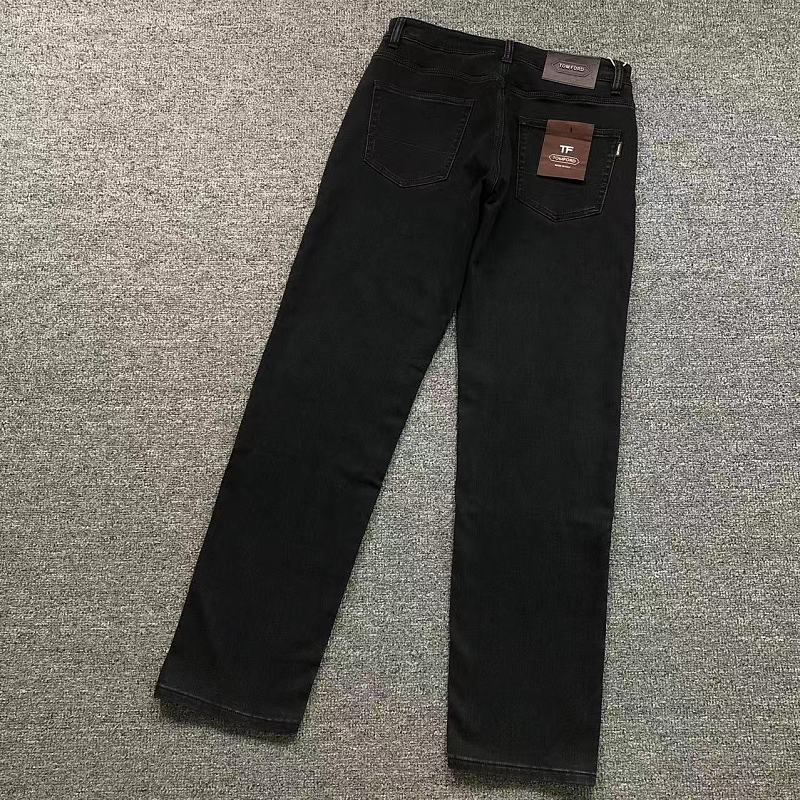 TOM FORD TROUSERS 5207240901（im 170cm 60kg i wear size 31 in the phot）