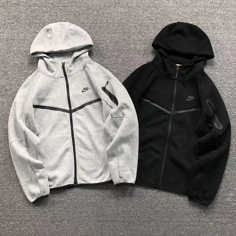 NIKE HOODIE 1110030135（im 170cm 60kg i wear size S in the phot）
