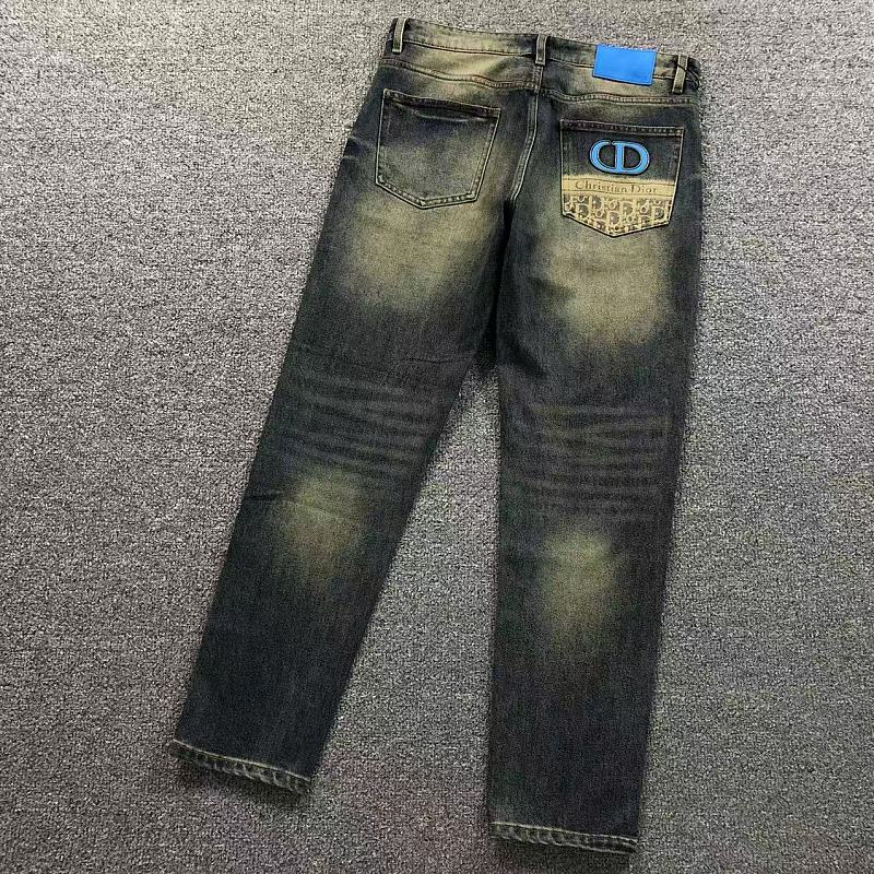 DIOR TROUSRES 2207081501（im 170cm 60kg i wear size 33 in the phot）