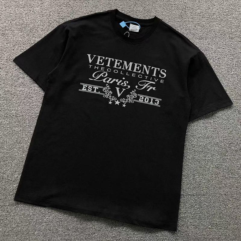VETEMENTS T-SHIRT 3106240728