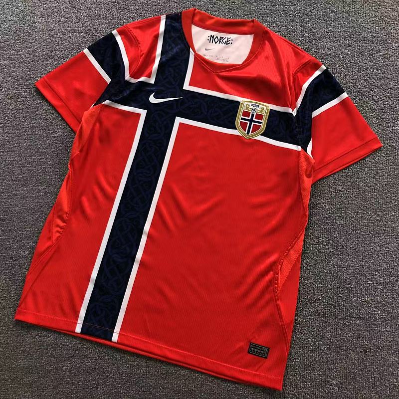 FOOTBALL T-SHIRT 1262214002（im 170cm 60kg i wear size L in the phot）