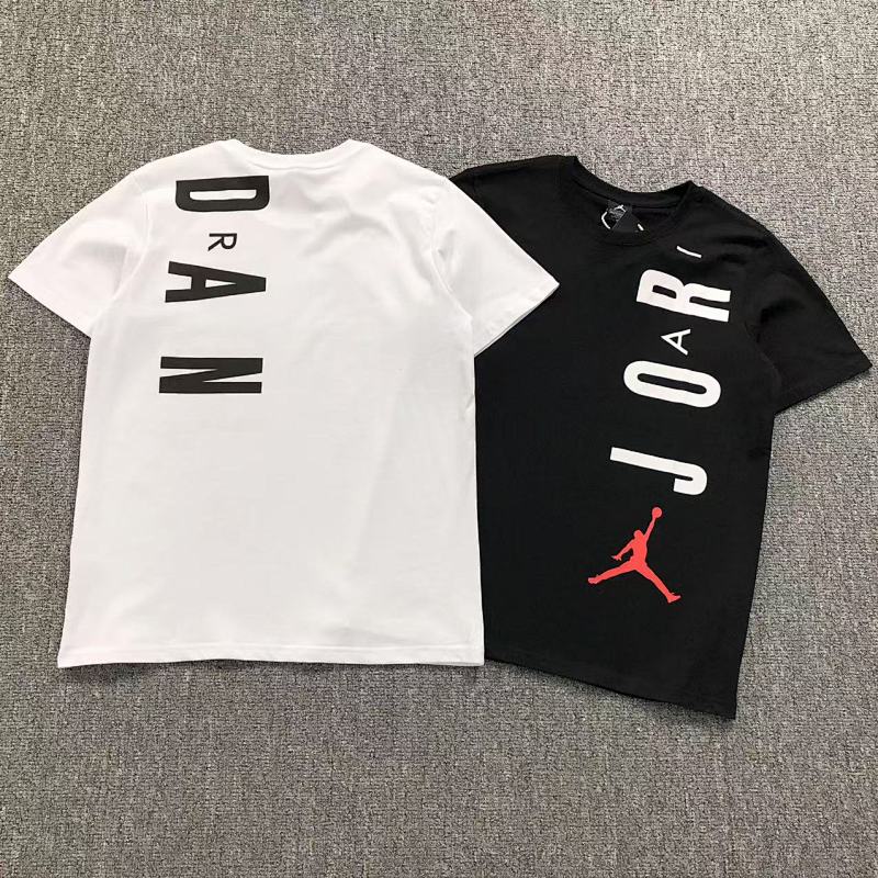 AIR JORDAN T-SHIRT 412291457（im 170cm 55kg i wear size M in the phot）