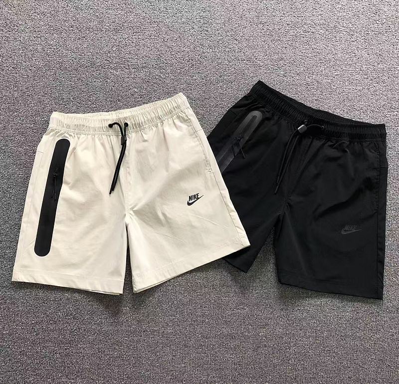 NIKE SHORTS 3204280719（im 170cm 60kg i wear size M in the phot）