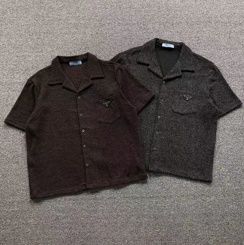 PRADA T-SHIRT 22032722001（im 170cm 60kg i wear size L in the phot）