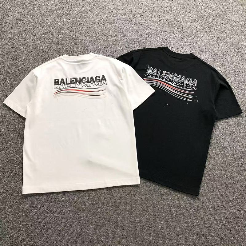BALENCIAGA T-SHIRT 5241633147（im 170cm 60kg i wear size L in the phot）
