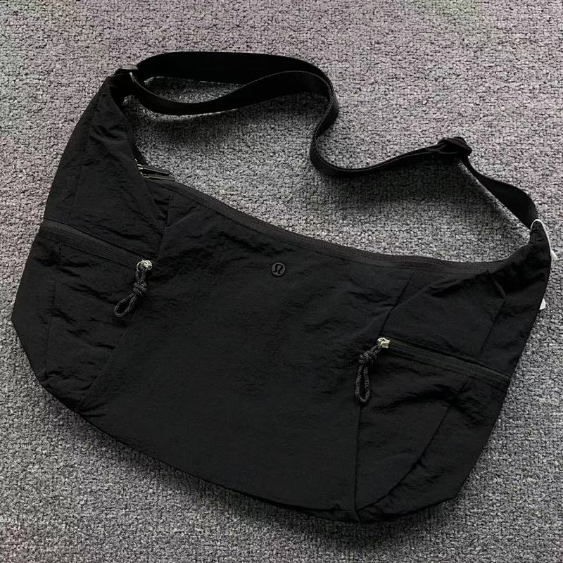 LULULEMON BAG 1108220666 ( 长51CM*宽15CM*高28CM)
