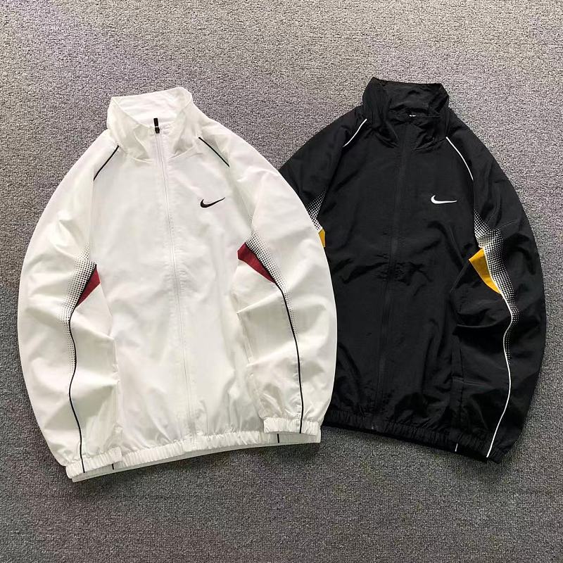 NIKE JACKET 4207060577（im 170cm 60kg i wear size L in the phot）